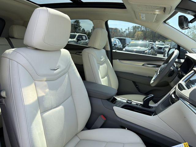 new 2026 Cadillac XT5 car