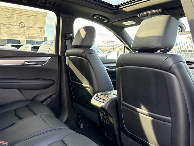 new 2025 Cadillac XT6 car, priced at $53,915