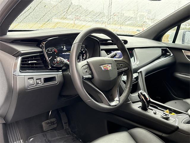 new 2025 Cadillac XT6 car, priced at $52,389
