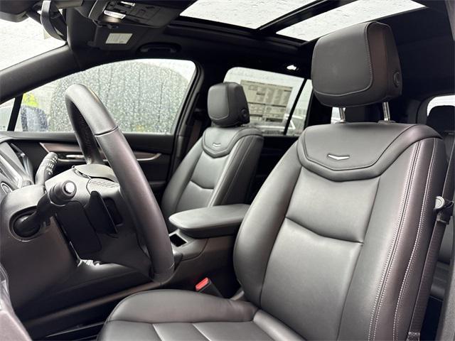 new 2025 Cadillac XT6 car, priced at $52,389