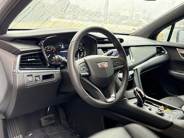 new 2025 Cadillac XT6 car, priced at $52,389