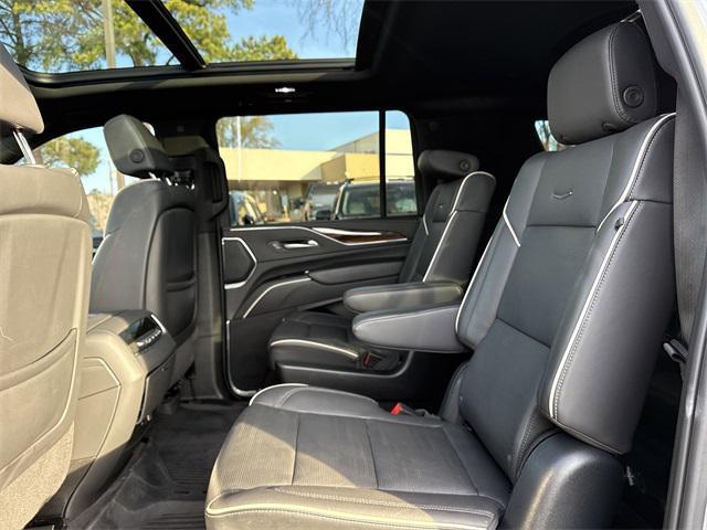 used 2024 Cadillac Escalade ESV car, priced at $69,550