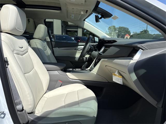 new 2025 Cadillac XT5 car, priced at $58,670