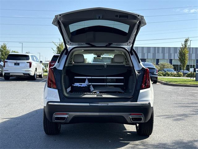 new 2025 Cadillac XT5 car, priced at $58,670