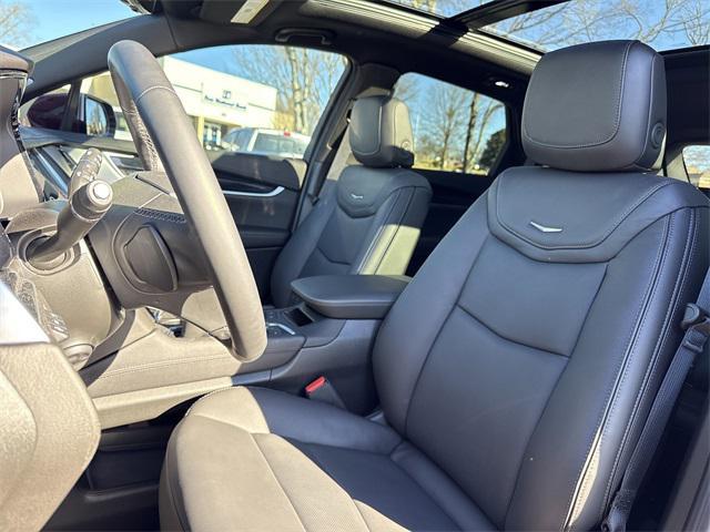 new 2025 Cadillac XT5 car, priced at $60,720