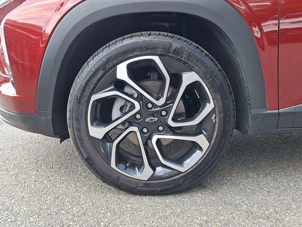 used 2025 Chevrolet Trax car, priced at $22,000