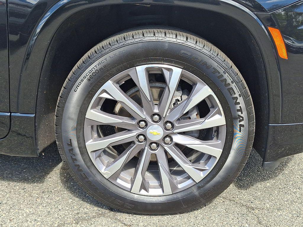 used 2023 Chevrolet Traverse car, priced at $34,000