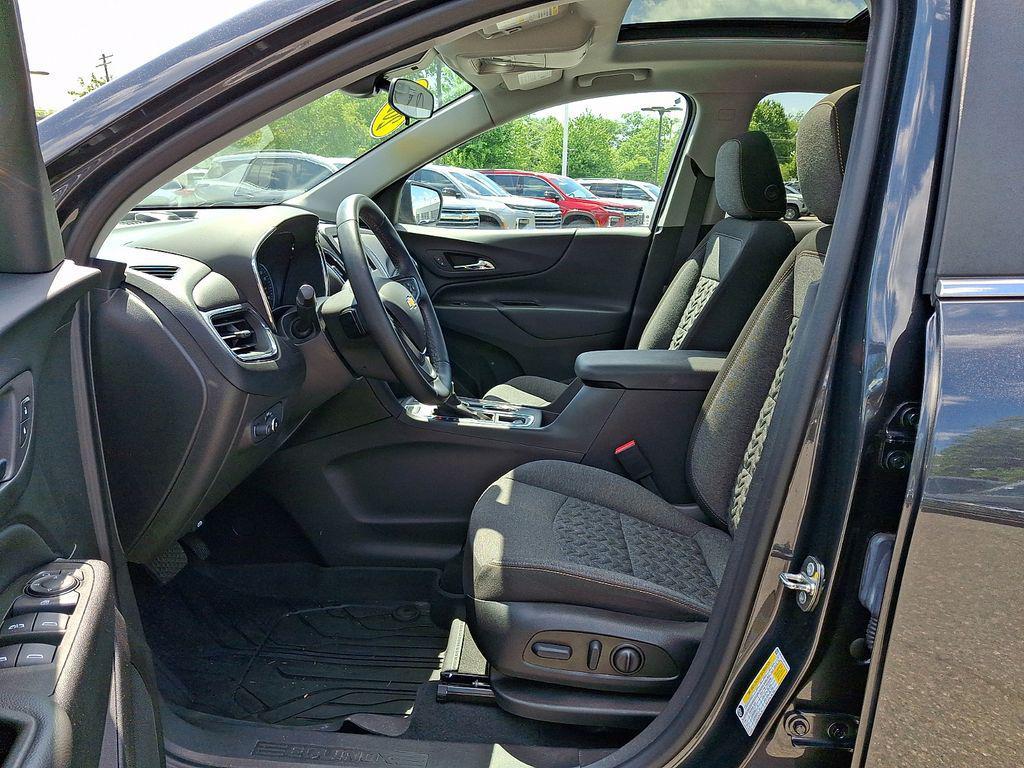 used 2023 Chevrolet Equinox car, priced at $20,800
