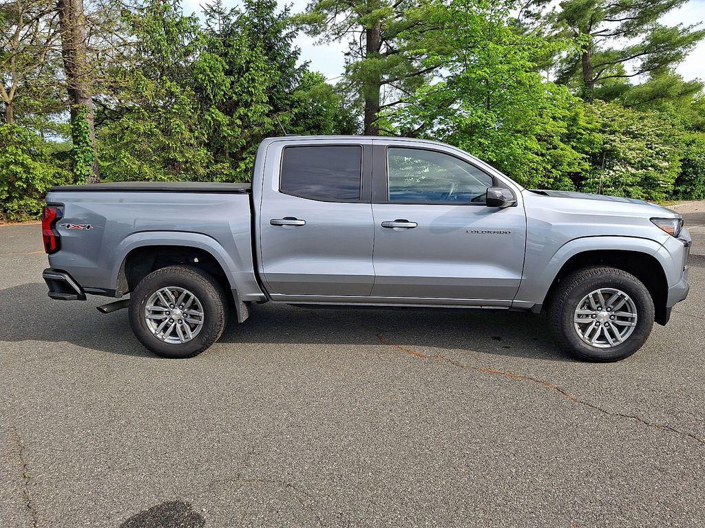 used 2024 Chevrolet Colorado car, priced at $32,000