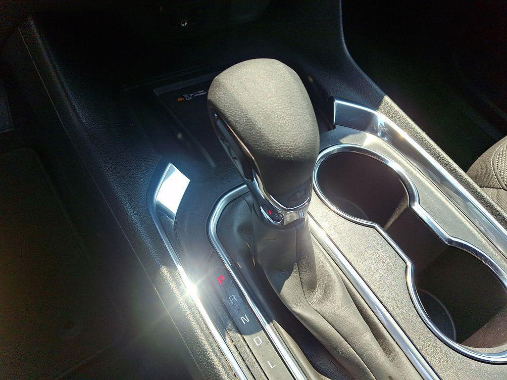 used 2023 Chevrolet Traverse car, priced at $28,700