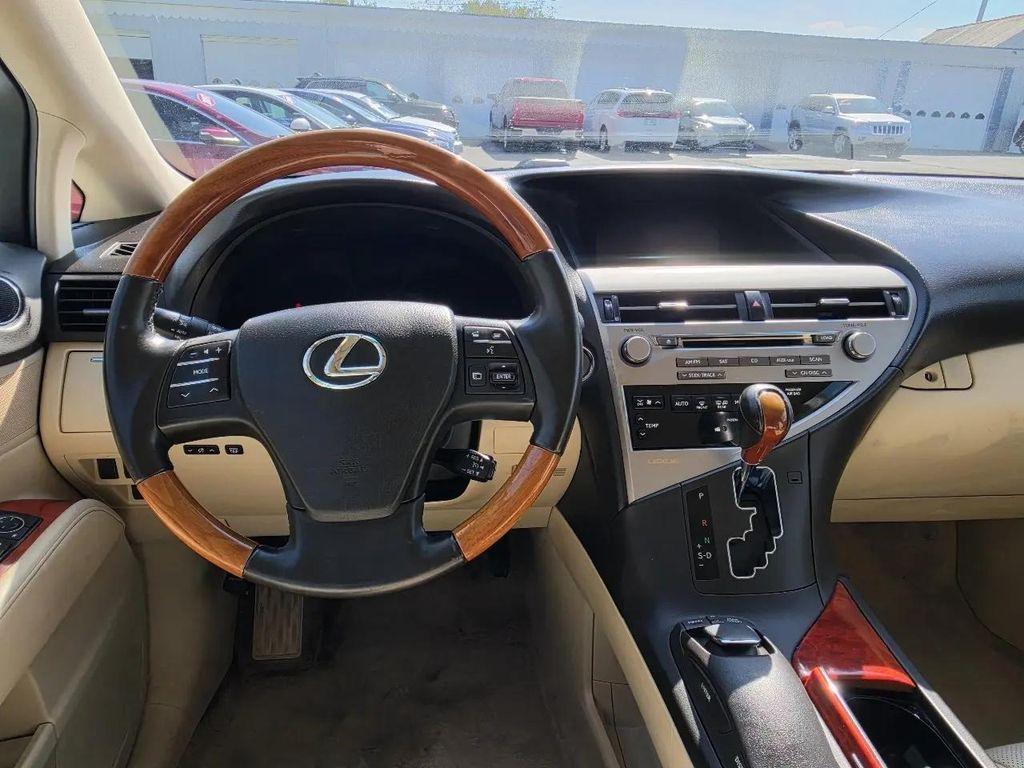 Lexus RX view 8