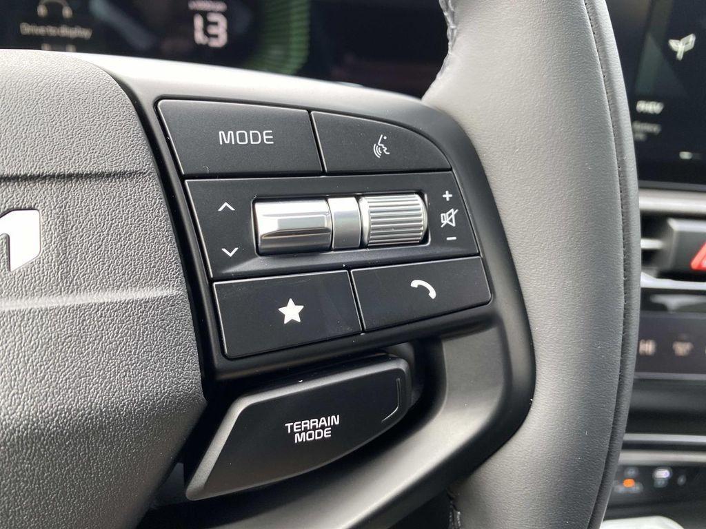 new 2026 Kia Sportage Plug-In Hybrid car, priced at $39,155