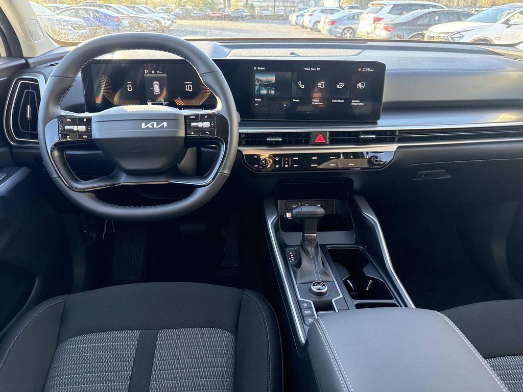 new 2026 Kia Sorento car, priced at $31,895