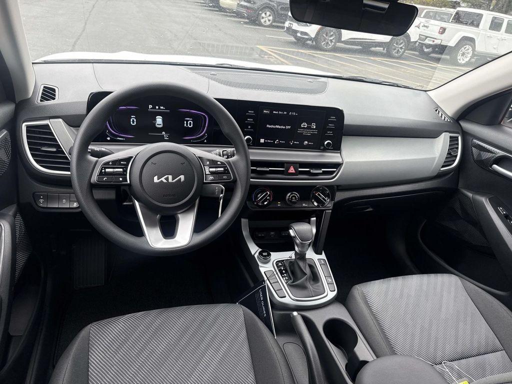 new 2026 Kia Seltos car, priced at $25,680