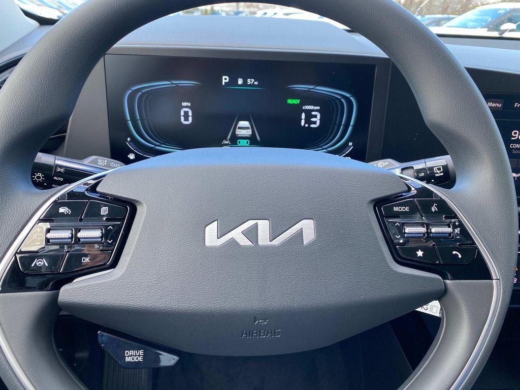 new 2025 Kia Niro car, priced at $26,135