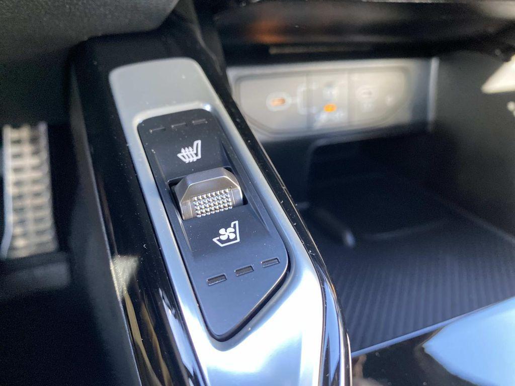 new 2026 Kia Sorento Hybrid car, priced at $45,900