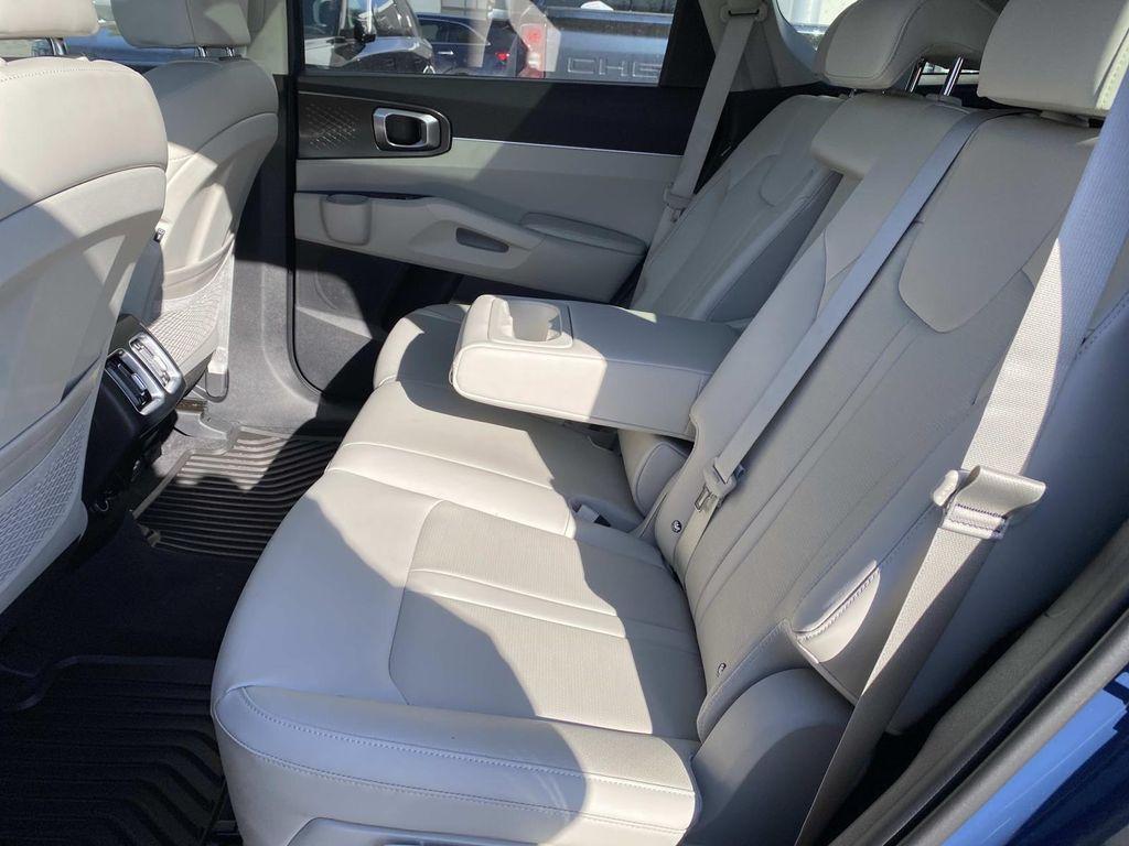 new 2026 Kia Sorento car, priced at $38,095