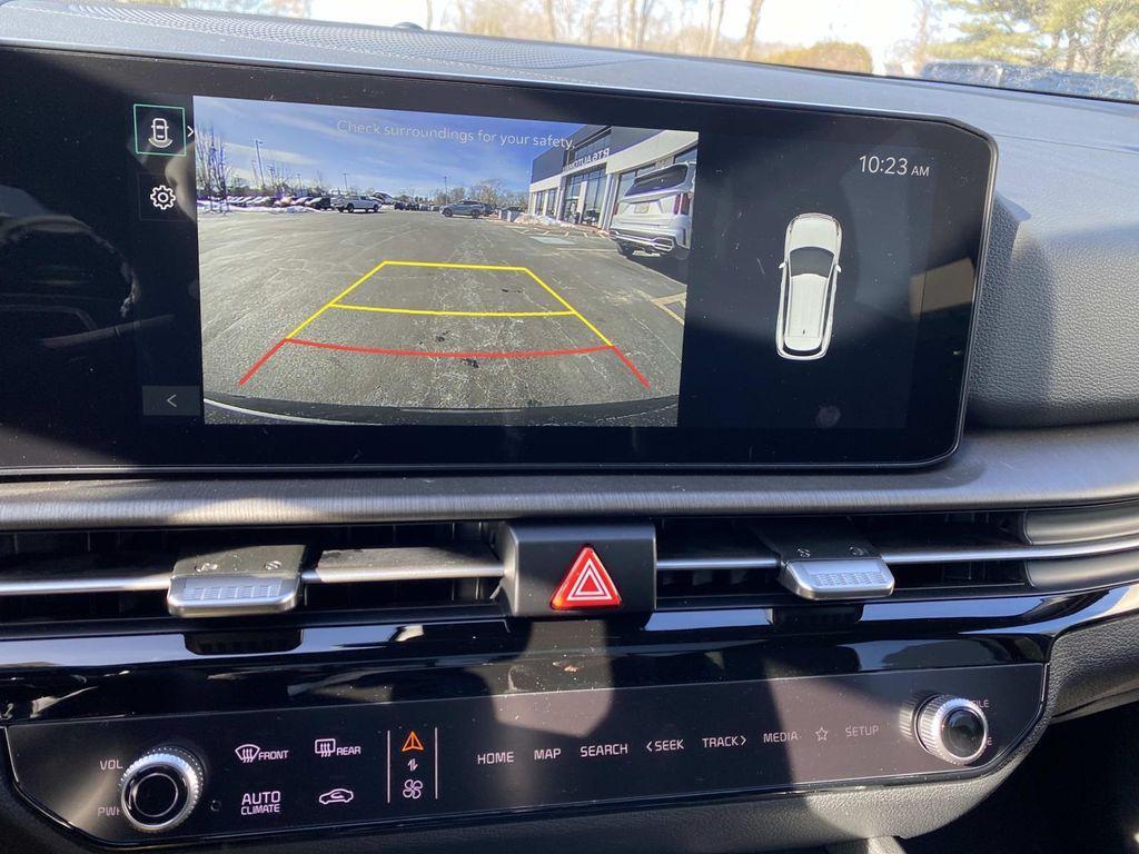 new 2026 Kia Sportage Plug-In Hybrid car, priced at $39,800