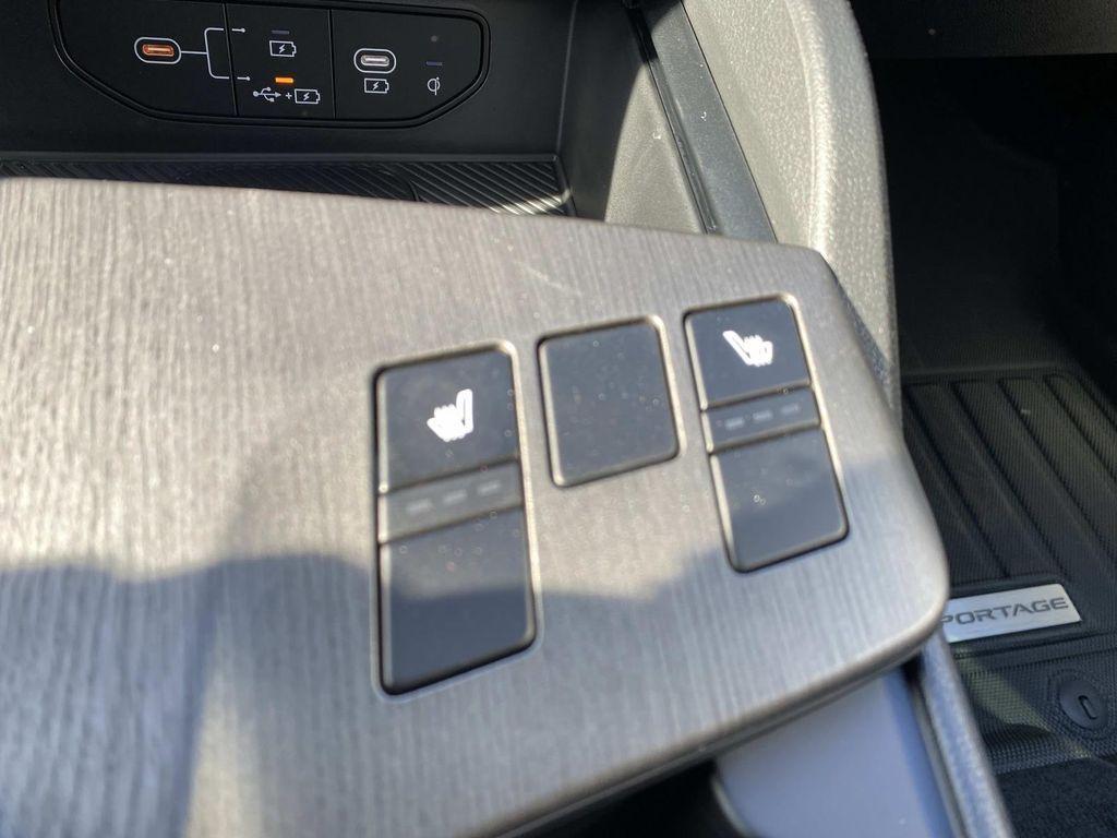 new 2026 Kia Sportage Plug-In Hybrid car, priced at $39,800