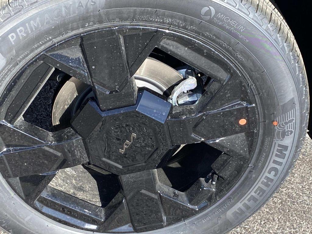 new 2026 Kia Sportage Plug-In Hybrid car, priced at $39,800