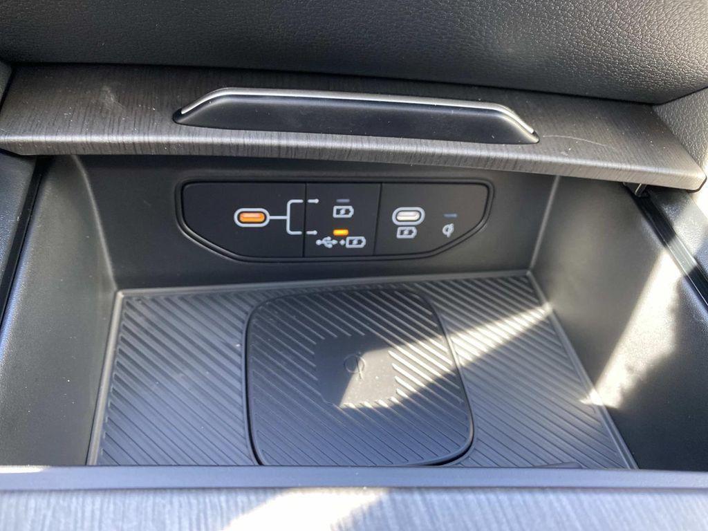 new 2026 Kia Sportage Plug-In Hybrid car, priced at $39,800