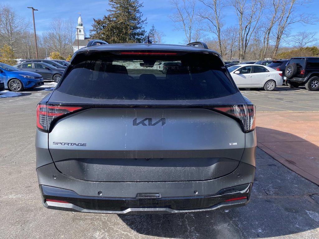 new 2026 Kia Sportage Plug-In Hybrid car, priced at $39,800