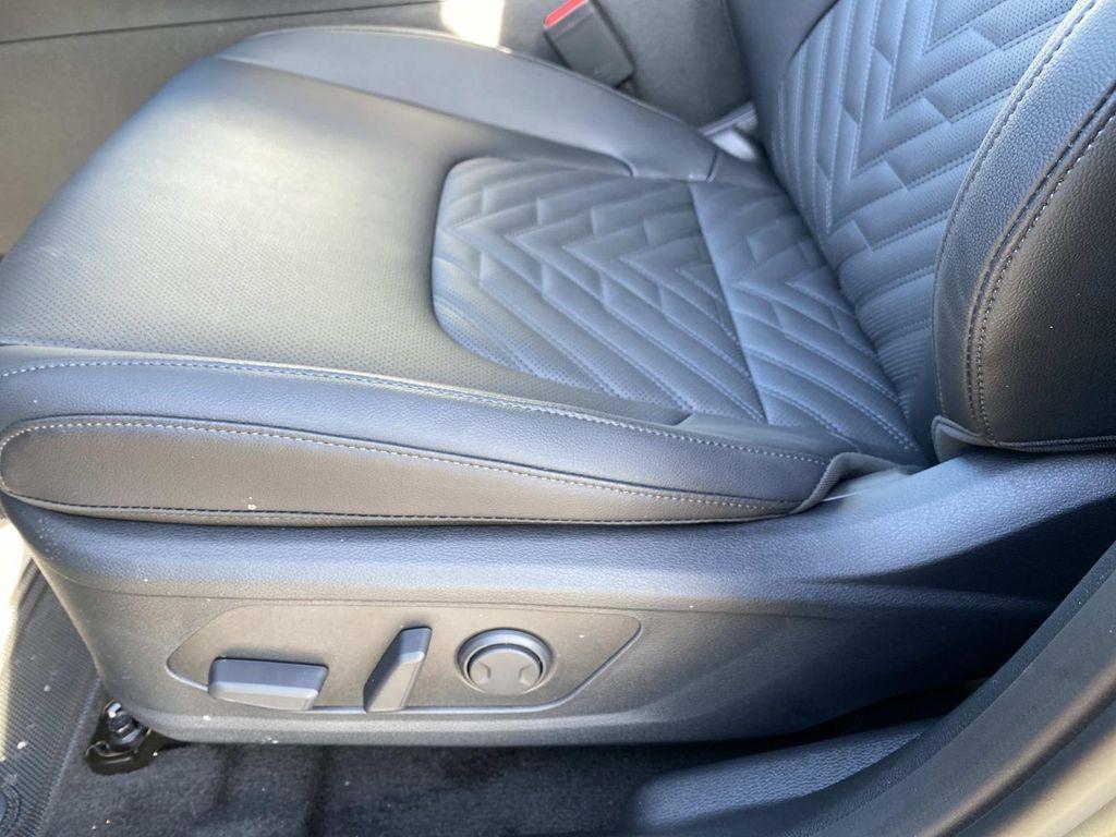 new 2026 Kia Sportage Plug-In Hybrid car, priced at $39,800