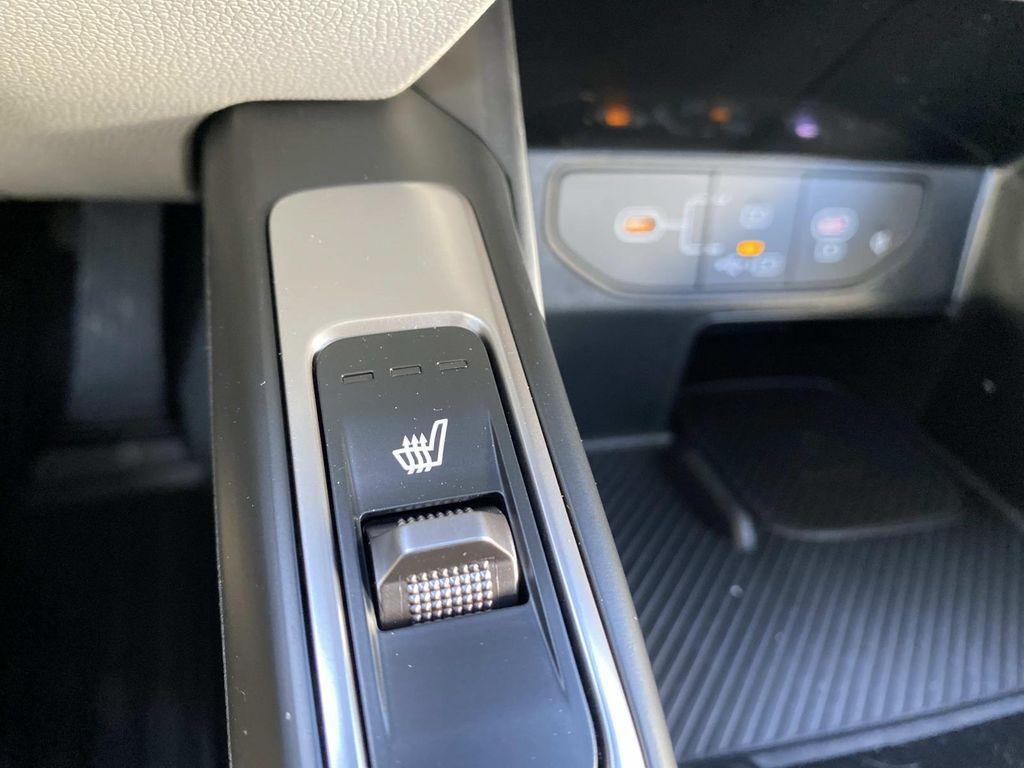 new 2026 Kia Sorento car, priced at $38,095