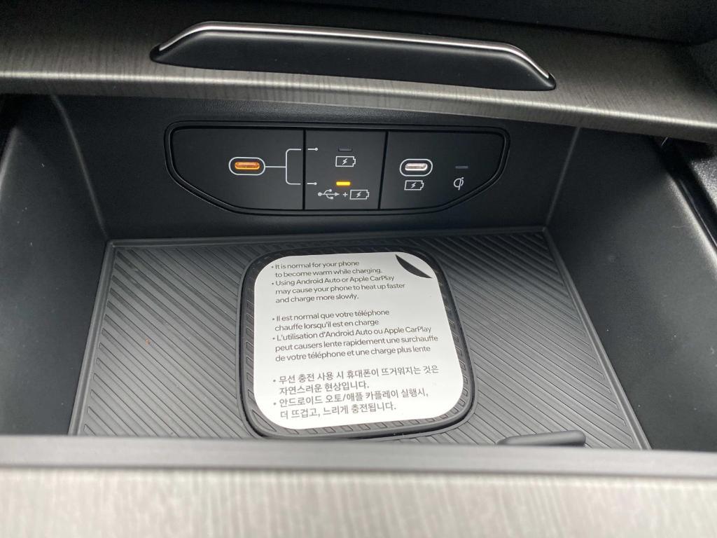 new 2026 Kia Sportage Plug-In Hybrid car, priced at $39,155