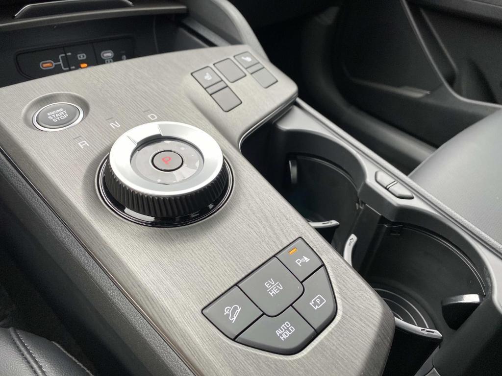 new 2026 Kia Sportage Plug-In Hybrid car, priced at $39,155