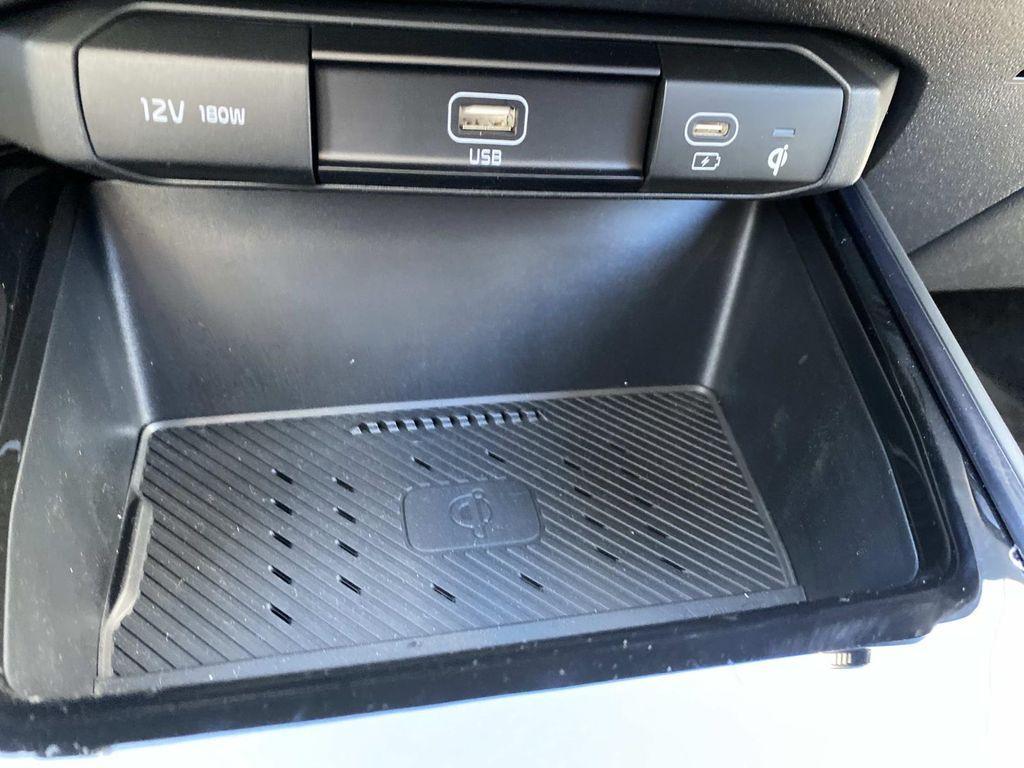 new 2025 Kia Niro EV car, priced at $26,205