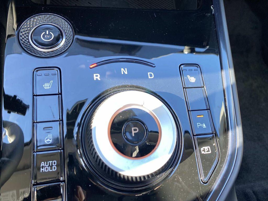 new 2025 Kia Niro EV car, priced at $26,205