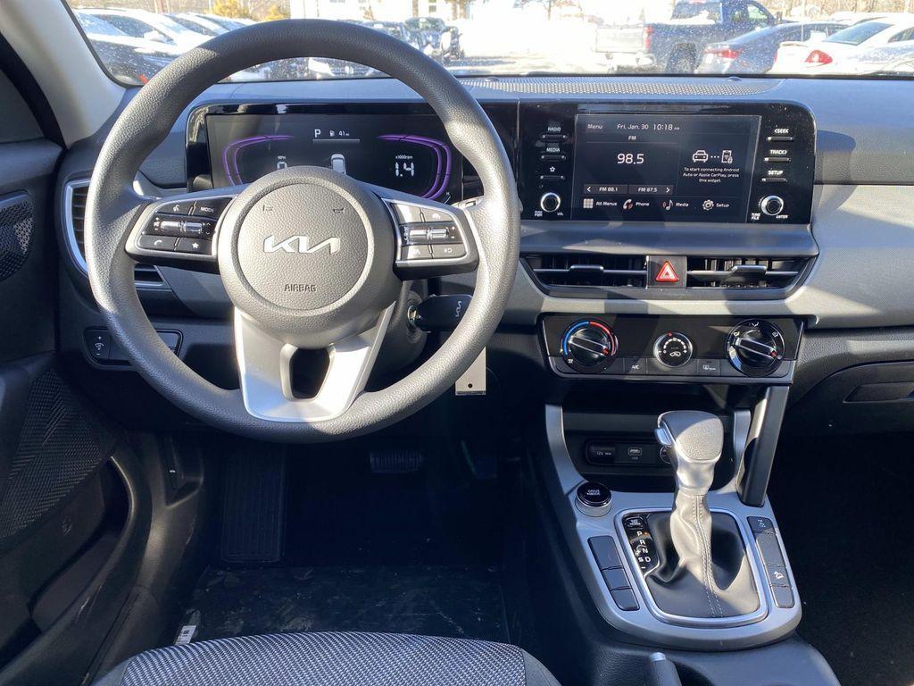 new 2026 Kia Seltos car, priced at $25,680