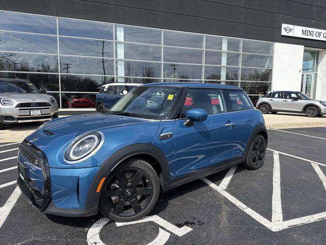 used 2024 MINI Hardtop car, priced at $26,995