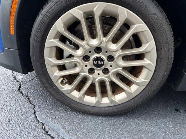 used 2025 MINI Hardtop car, priced at $32,937