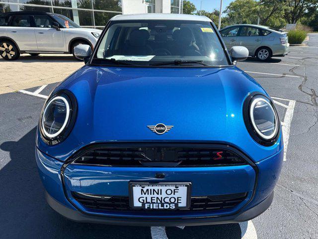 used 2025 MINI Hardtop car, priced at $33,937