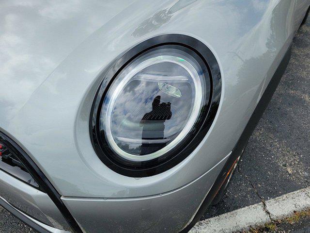 used 2025 MINI Hardtop car, priced at $31,480
