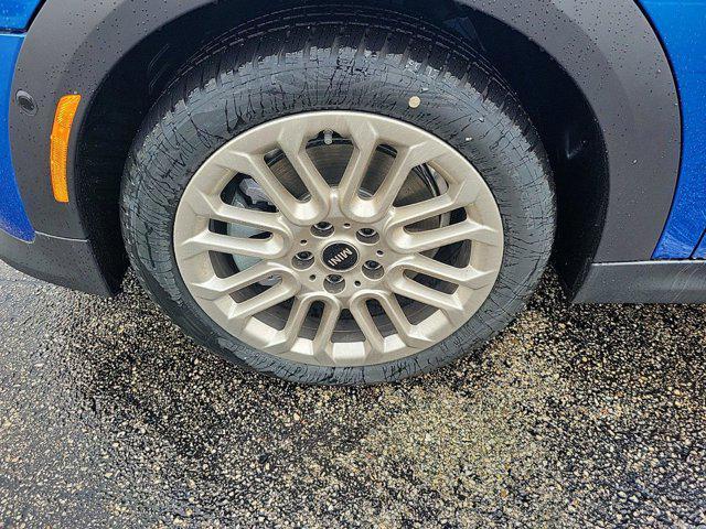 used 2025 MINI Hardtop car, priced at $33,937