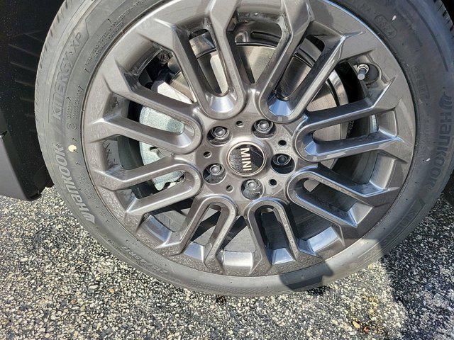 used 2025 MINI Hardtop car, priced at $39,030