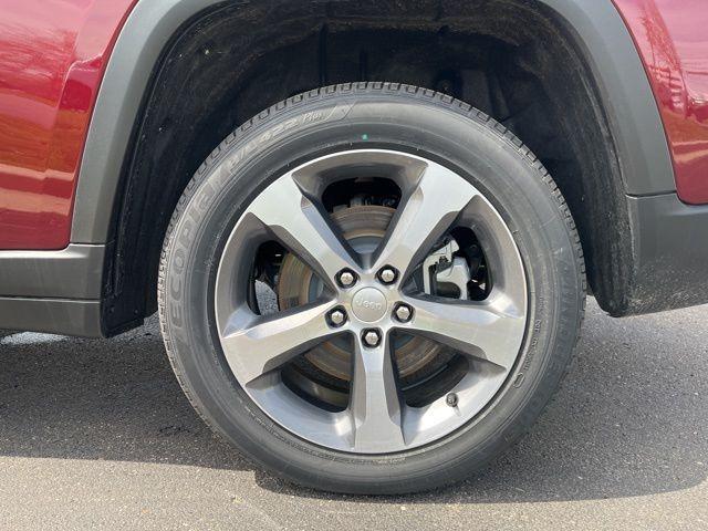 new 2026 Jeep Grand Cherokee L car, priced at $44,372