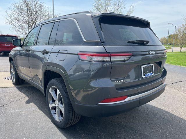 new 2026 Jeep Grand Cherokee car, priced at $41,915