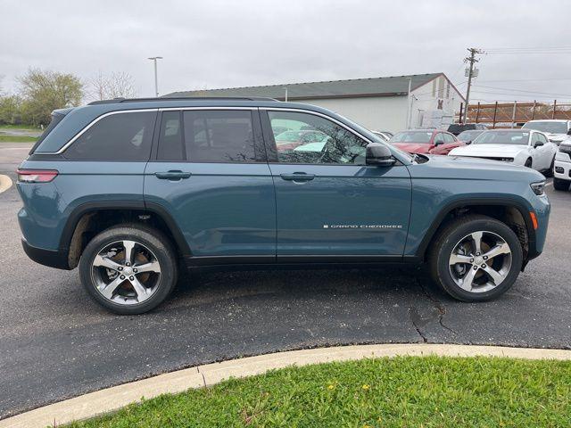 new 2026 Jeep Grand Cherokee car, priced at $41,952