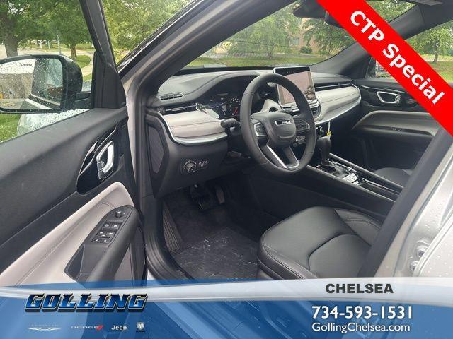 new 2025 Jeep Compass car, priced at $30,576