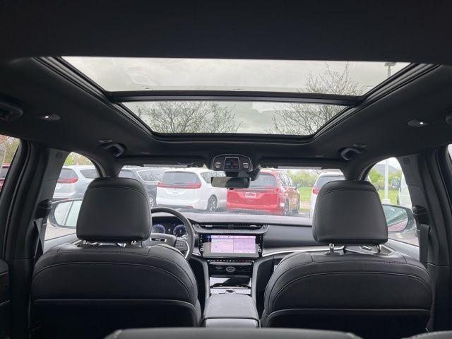 new 2026 Jeep Grand Cherokee car, priced at $47,824