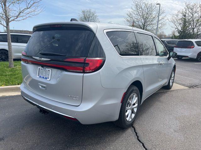 new 2026 Chrysler Pacifica car, priced at $51,833