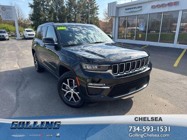 used 2024 Jeep Grand Cherokee car, priced at $34,111