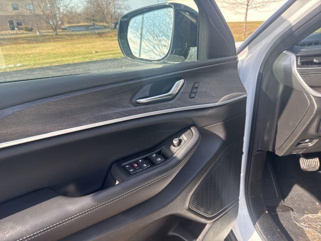 new 2025 Jeep Grand Cherokee car, priced at $47,826