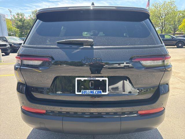 used 2023 Jeep Grand Cherokee L car, priced at $28,995
