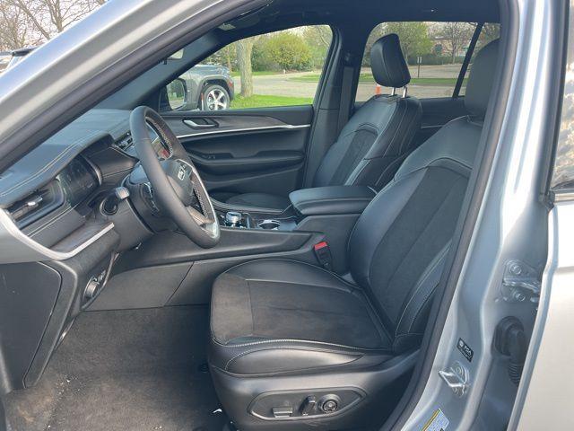 new 2026 Jeep Grand Cherokee car, priced at $43,515