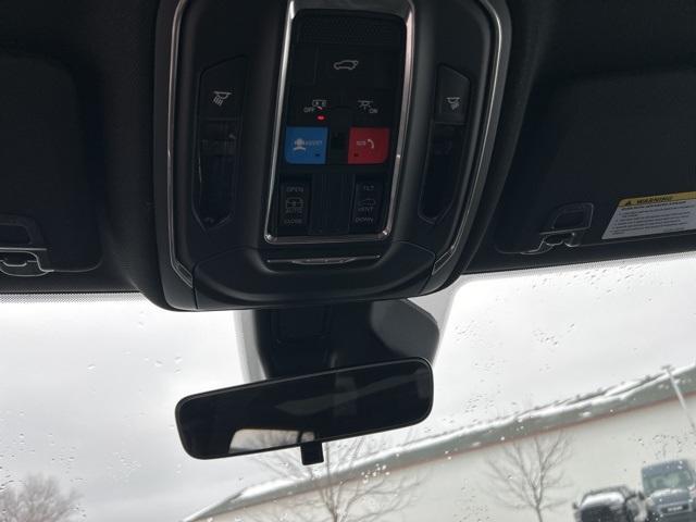 new 2026 Jeep Grand Cherokee car, priced at $46,318